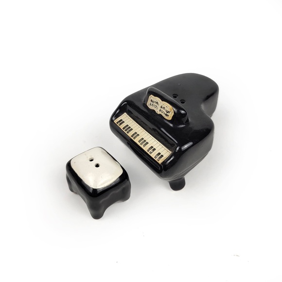 Vintage Piano Salt & Pepper Shakers - Picture 2 of 2